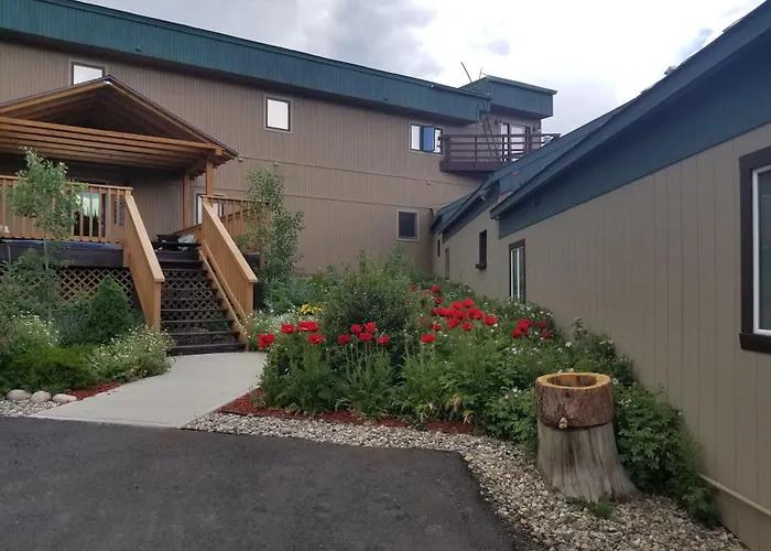 Valley Hi Hotel